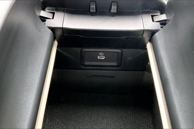2026 Mercedes-Benz C-Class Sedan C 300 - Photo 19