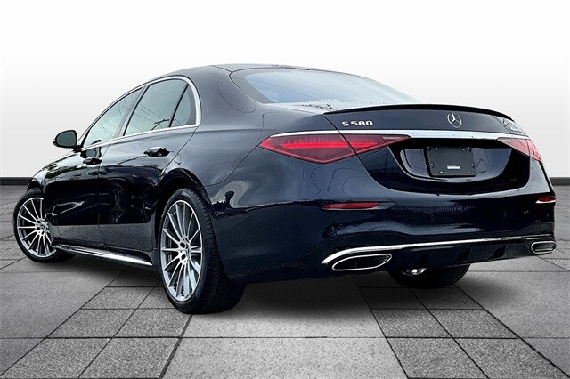 2026 Mercedes Benz S 580 4MATIC photo 3