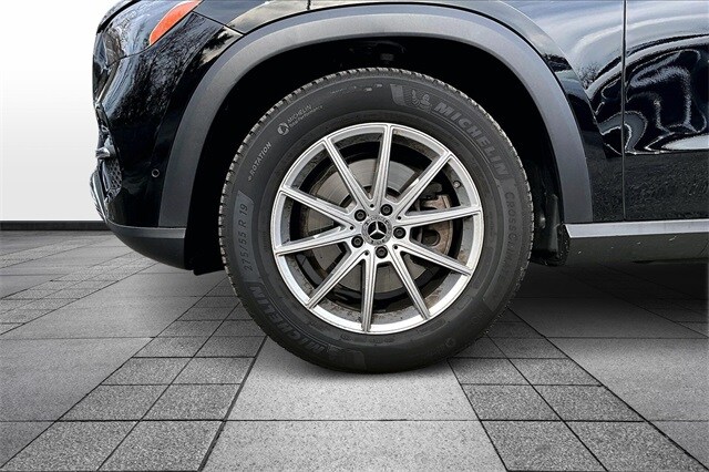 2025 Mercedes Benz GLE 350 4MATIC photo 3