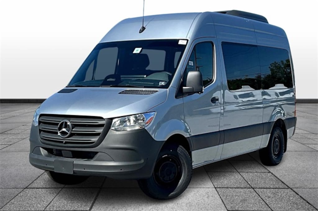 New 2025 Mercedes-Benz Sprinter Passenger Van 2500 12-Passenger Standard Roof RWD Van Passenger Van