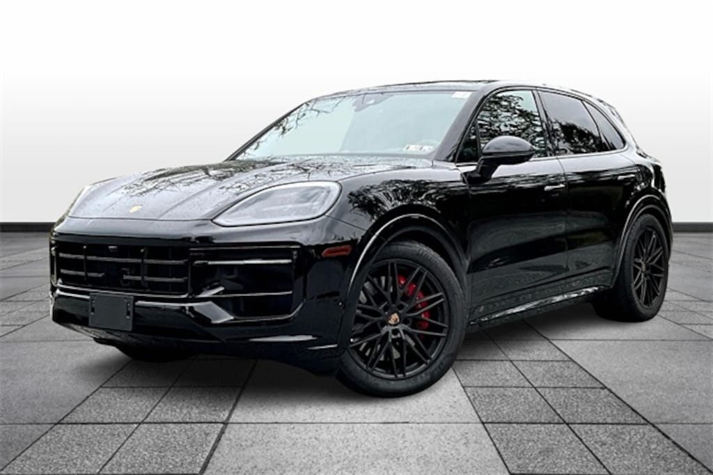 Used 2025 Porsche Cayenne GTS SUV