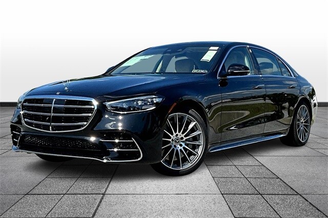 2026 Mercedes Benz S 580 4MATIC photo 2