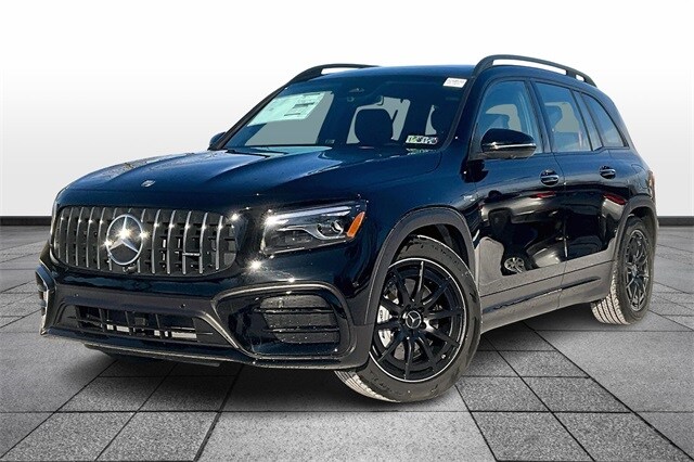2025 Mercedes Benz GLB AMG 35 photo 2