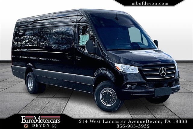 2026 Mercedes-Benz Sprinter Cargo Van Base's photo