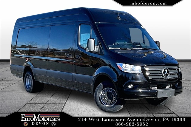 2026 Mercedes-Benz Sprinter Cargo Van Base's photo