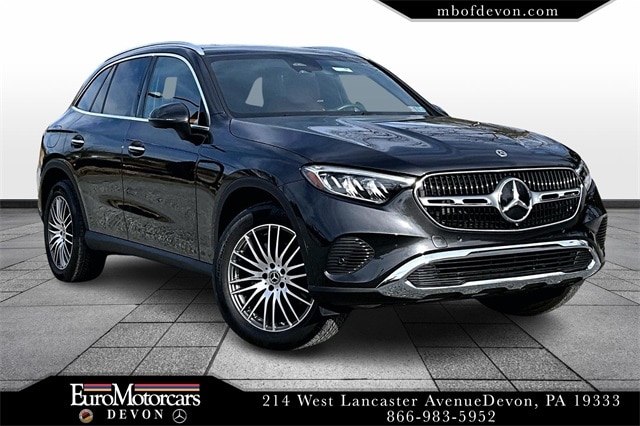 2025 Mercedes-Benz GLC Base's photo