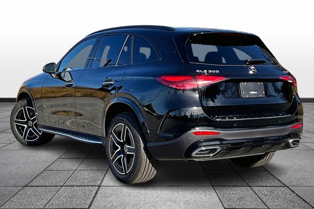 2026 Mercedes-Benz GLC Base - Photo 3