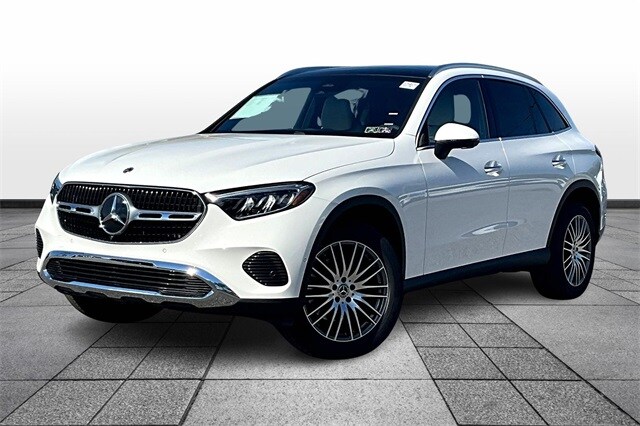 2026 Mercedes Benz GLC 300 4MATIC photo 2
