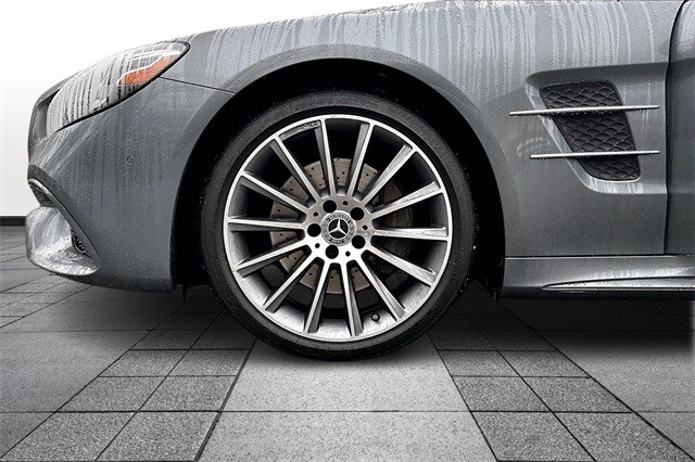 2019 Mercedes Benz SL 550 photo 4