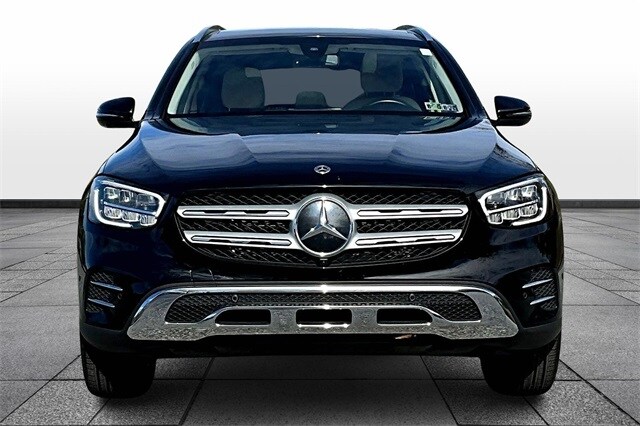 2021 Mercedes Benz GLC 300 photo 2