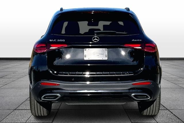 2026 Mercedes-Benz GLC Base - Photo 4