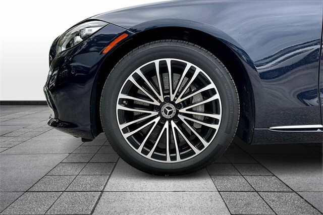 2022 Mercedes Benz S 580 4MATIC photo 4