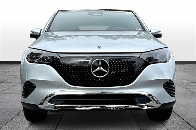2025 Mercedes Benz EQE SUV 350 4MATIC photo 2