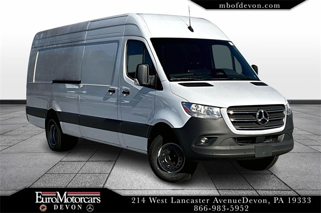 2025 Mercedes-Benz Sprinter Cargo Van Base's photo