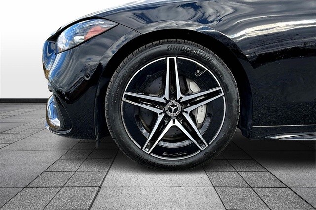 2024 Mercedes Benz C 300 4MATIC Sedan photo 4
