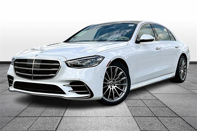 2026 Mercedes Benz S 580 4MATIC photo 2
