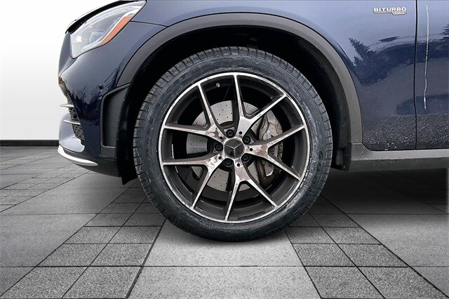 2022 Mercedes Benz GLC 43 AMG photo 2