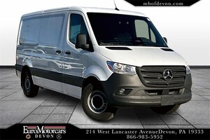 2025 Mercedes-Benz Sprinter Cargo Van 2500 Standard Roof I4 Diesel 144in WB RWD W1Y4KBHY5ST224962 250117 Arctic White