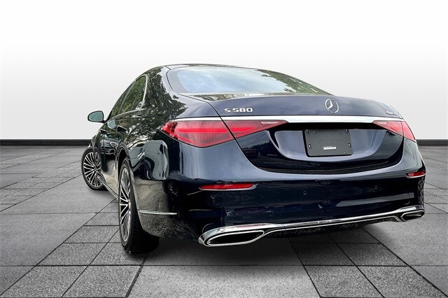 2022 Mercedes Benz S 580 4MATIC photo 3