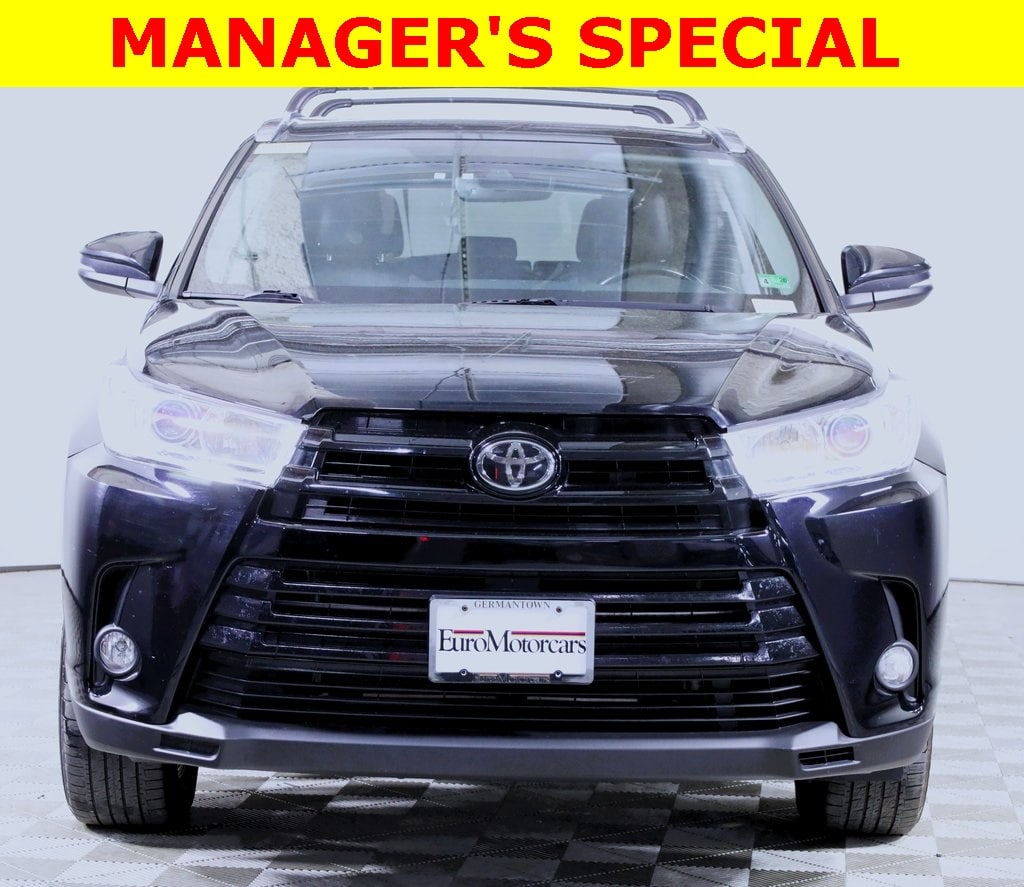 Used 2019 Toyota Highlander XLE with VIN 5TDJZRFH8KS593621 for sale in Germantown, MD
