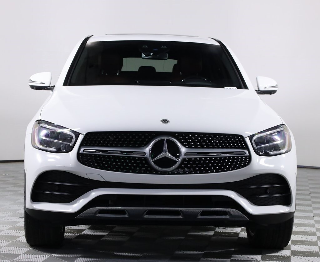 2022 Mercedes Benz GLC 300 4MATIC Coupe photo 2