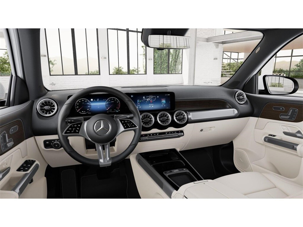 2026 Mercedes Benz GLB 250 4MATIC photo 3