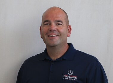 Staff member Mike Miles, Mercedes-Benz Shop Manager from 458df736a7d1
