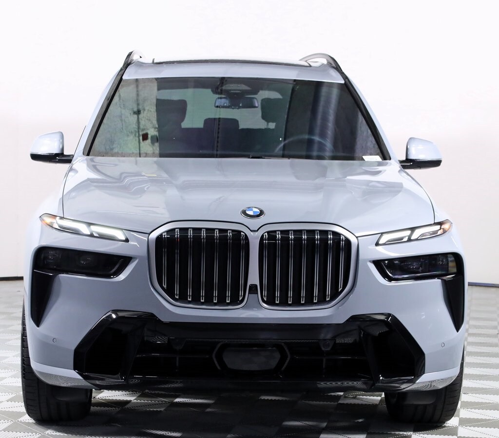 2025 Bmw X7 xDrive40i photo 2