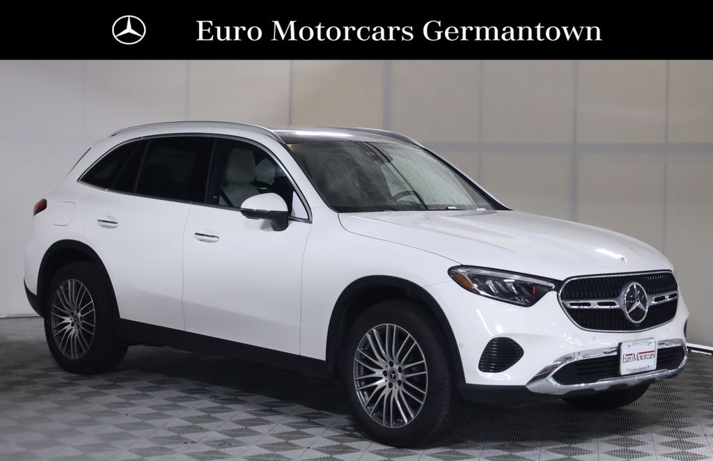2026 Mercedes-Benz GLC