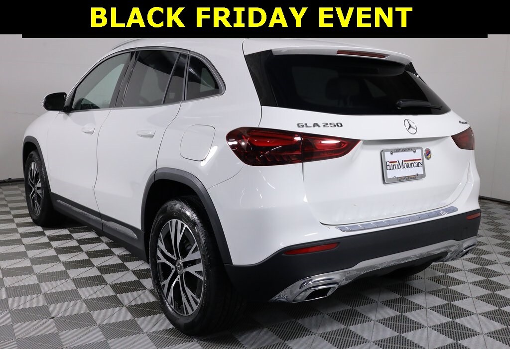 2025 Mercedes Benz GLA 250 4MATIC photo 4