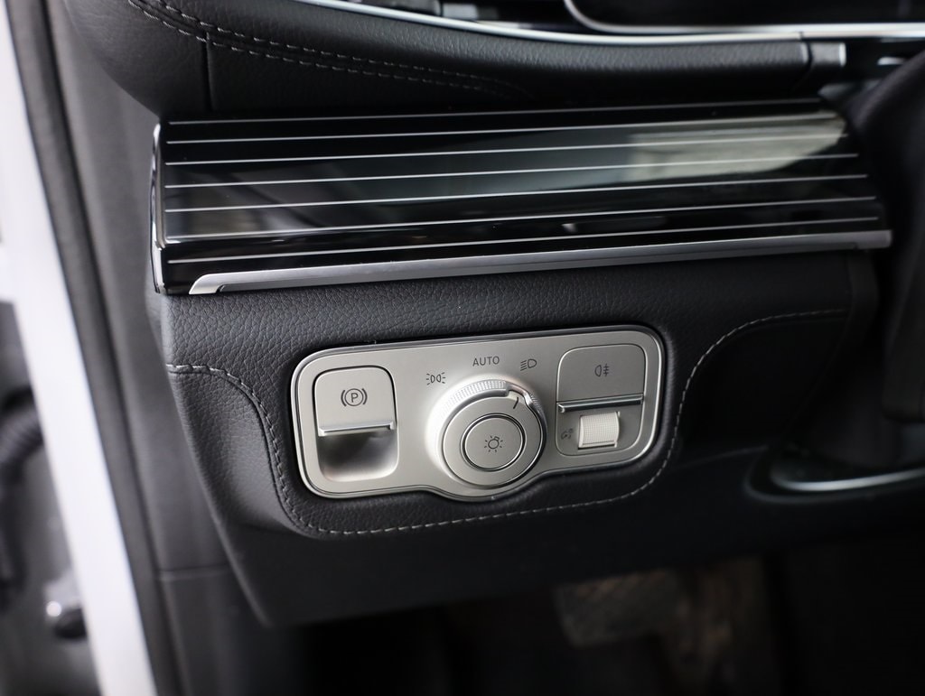 Image of 2025 Mercedes-Benz GLE 350 4MATIC SUV