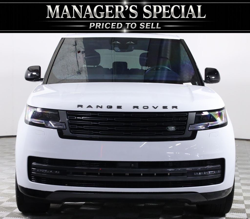 Used 2025 Land Rover Range Rover P400 SE SUV