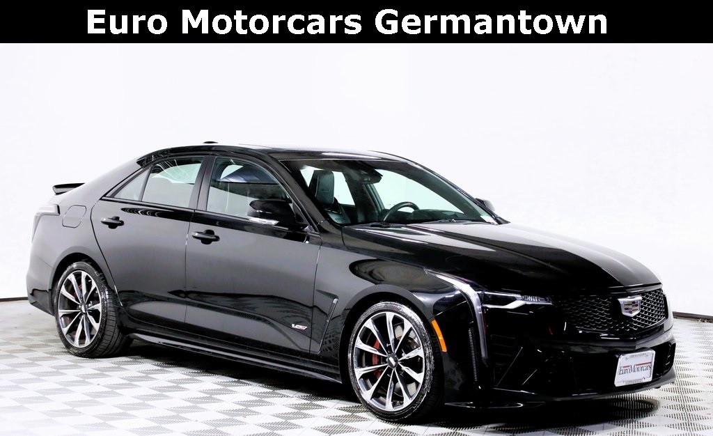 2023 Cadillac CT4 V-Series Blackwing's photo