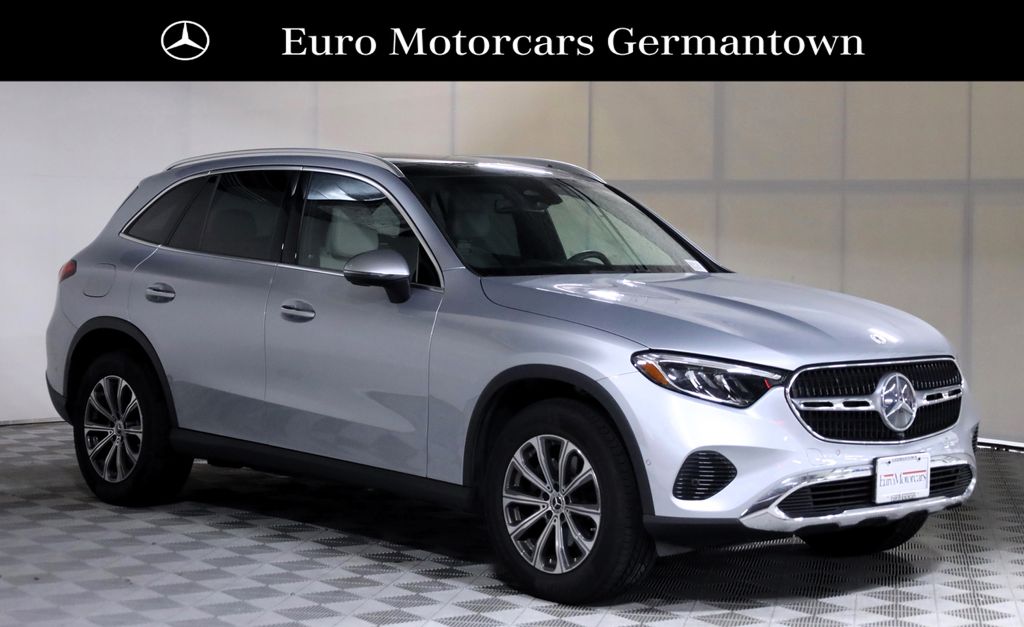 2025 Mercedes-Benz GLC