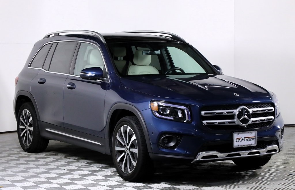 2023 Mercedes-Benz GLB Base's photo