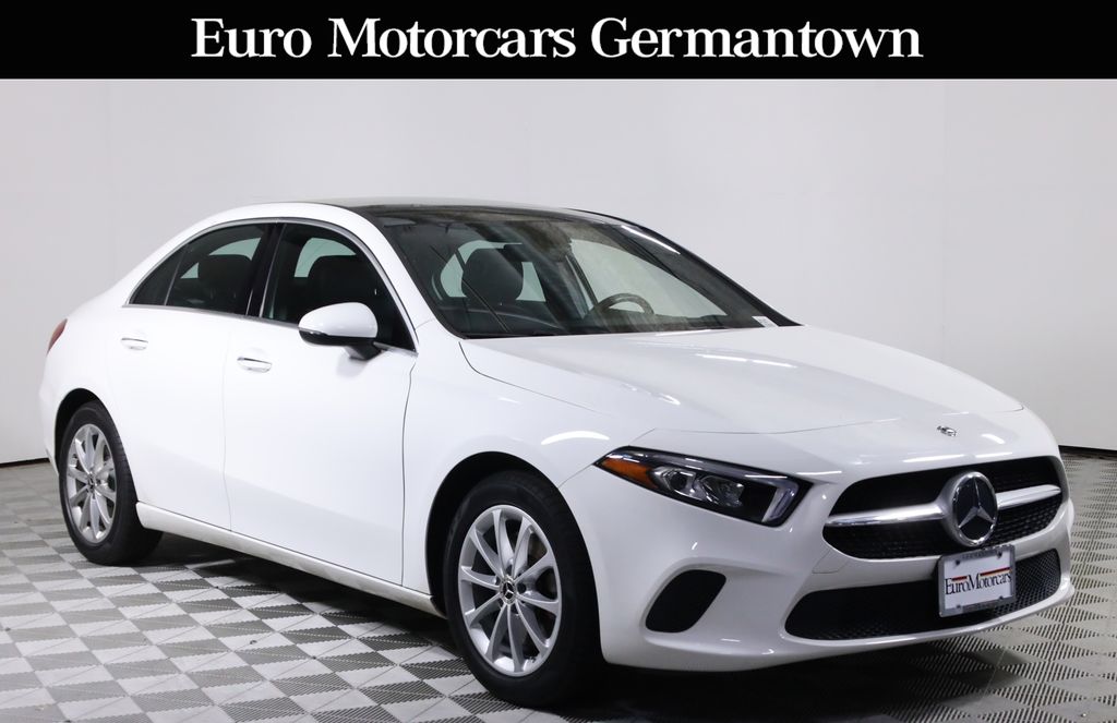 2019 Mercedes-Benz A-Class A220 4MATIC's photo