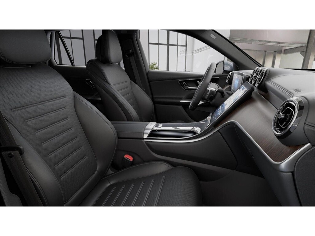 2025 Mercedes Benz GLC 350e 4MATIC photo 4