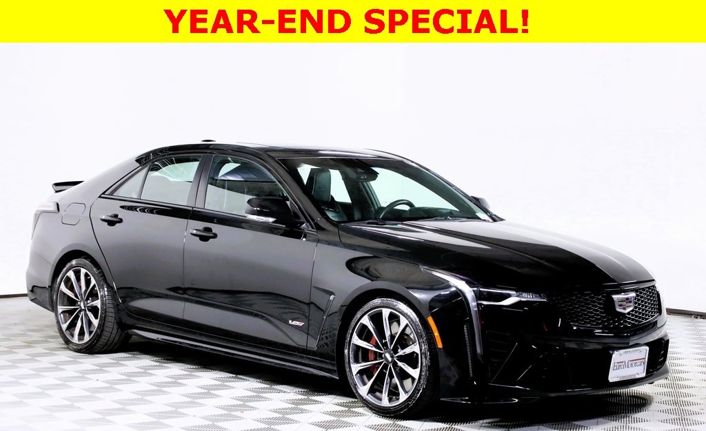 2023 Cadillac CT4 V-Series Blackwing's photo