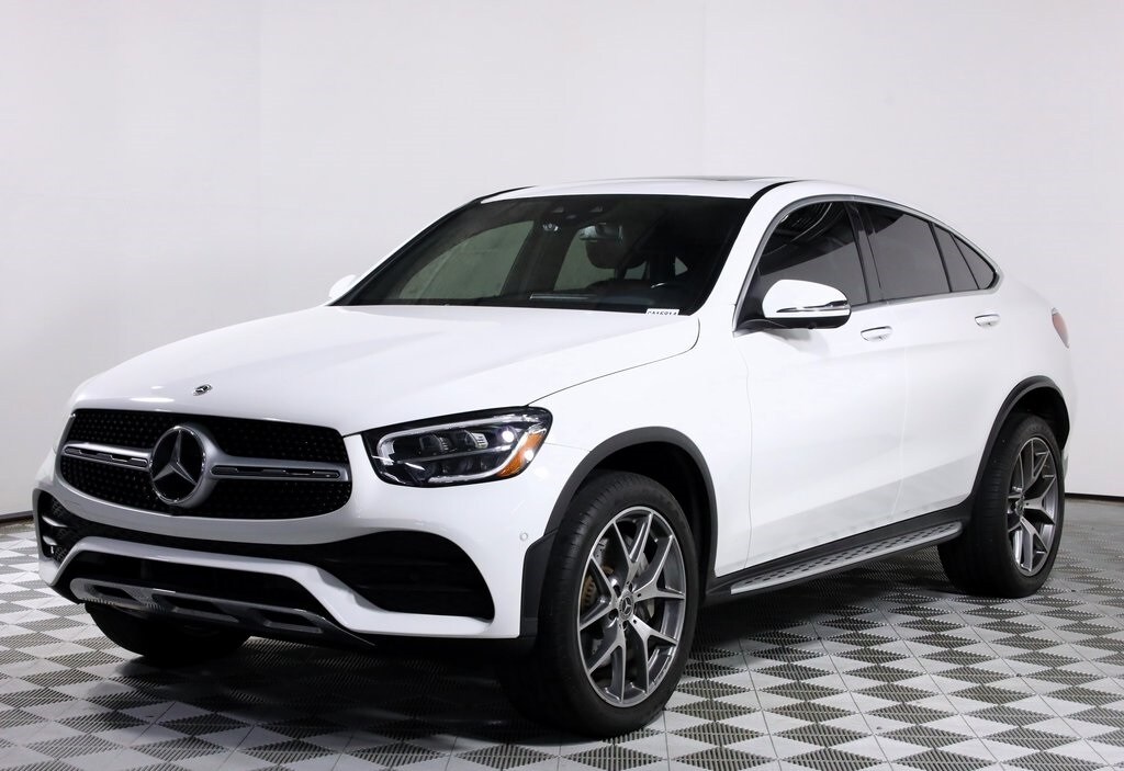 2022 Mercedes Benz GLC 300 4MATIC Coupe photo 3