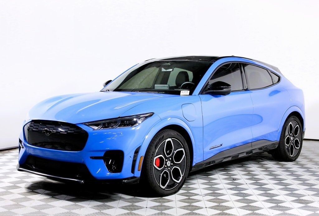 2022 Ford Mustang Mach-E GT photo 3