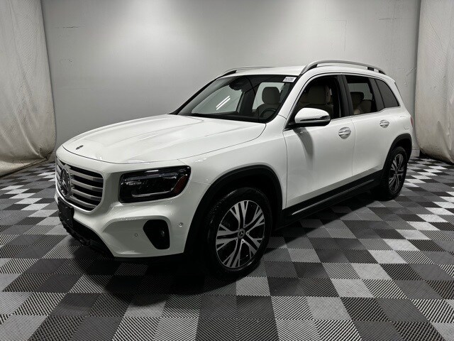 2024 Mercedes Benz GLB 4MATIC 250 photo 3