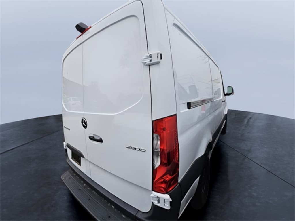 New 2025 Mercedes-Benz Sprinter Cargo Van 2500 Standard Roof I4 Diesel 144in WB RWD Van Cargo Van