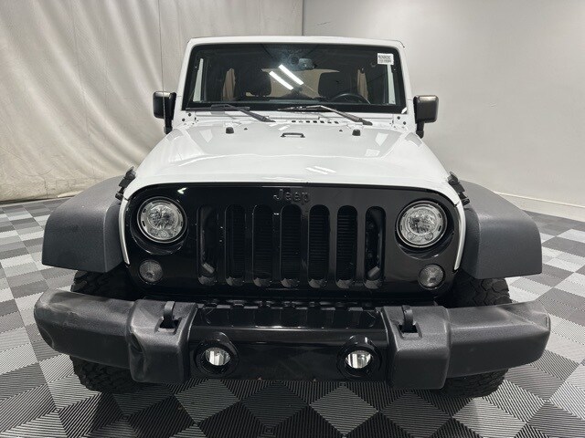 2018 Jeep Wrangler Unlimited Willys Wheeler photo 2
