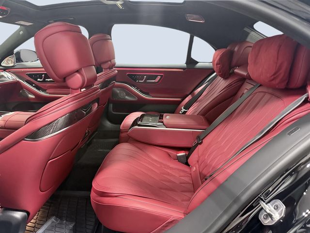 2026 Mercedes-Benz S-Class AMG S 63 - Photo 7