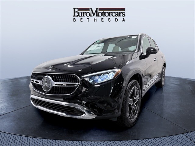 2026 Mercedes-Benz GLC Base's photo