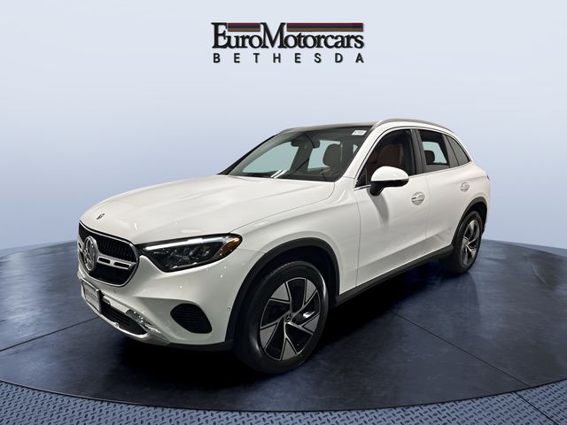 2024 Mercedes-Benz GLC GLC 300 4MATIC's photo