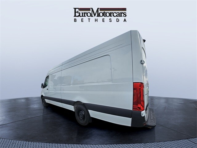 2025 Mercedes-Benz Sprinter Cargo Van Base