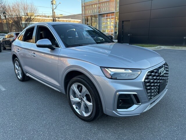 2022 Audi Q5 Sportback Premium Plus's photo