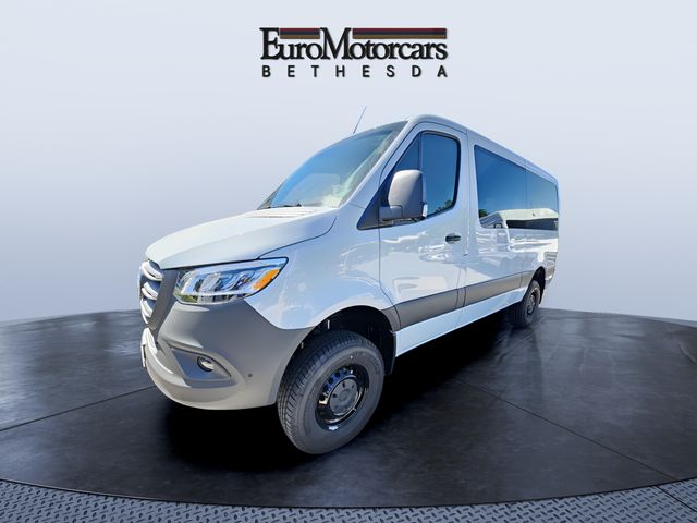 2026 Mercedes-Benz Sprinter 2500 144 WB HO Select AWD's photo