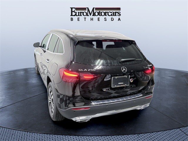 2026 Mercedes Benz GLA 250 4MATIC photo 2